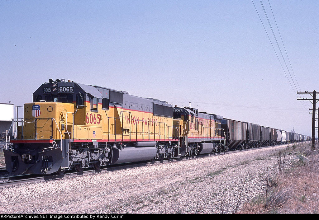 UP 6065 near Ono